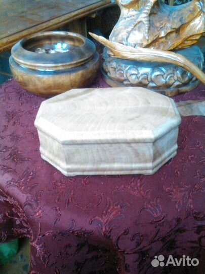 Деревянная шкатулка для украшений