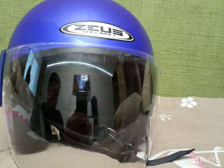Мотошлем zeus