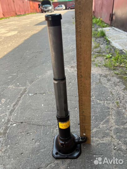 Домкрат винтовой для Тойота и Лексус