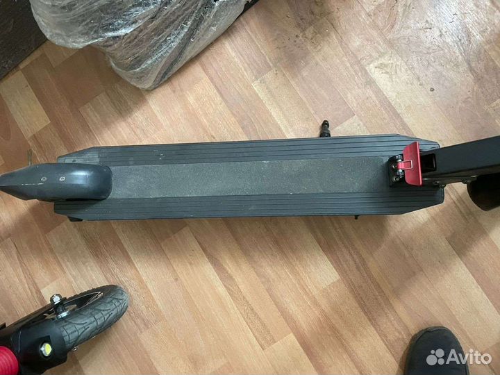 Электрический самокат iconBIT Kick Scooter Delta