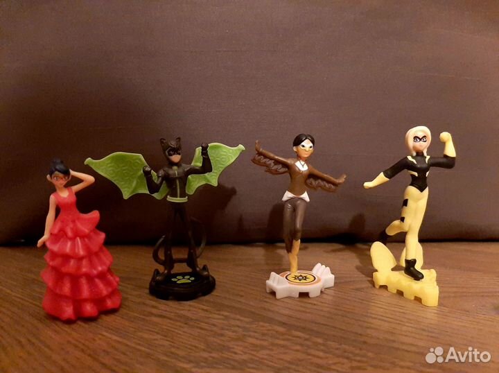 Игрушки киндер Леди баг, Маша и медведь, животные