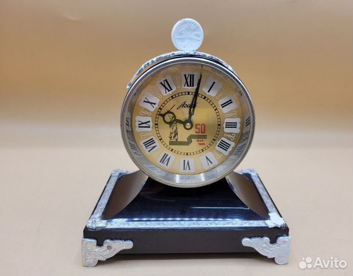 Часы настольные Агат 50 лет Победы ВОВ 15*13,5*9см