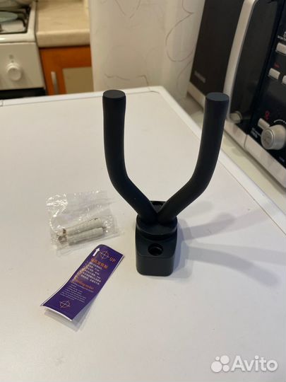 Держатель настенный для гитары