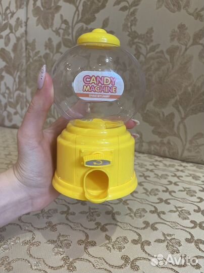 Детская игрушка автомат для жвачек