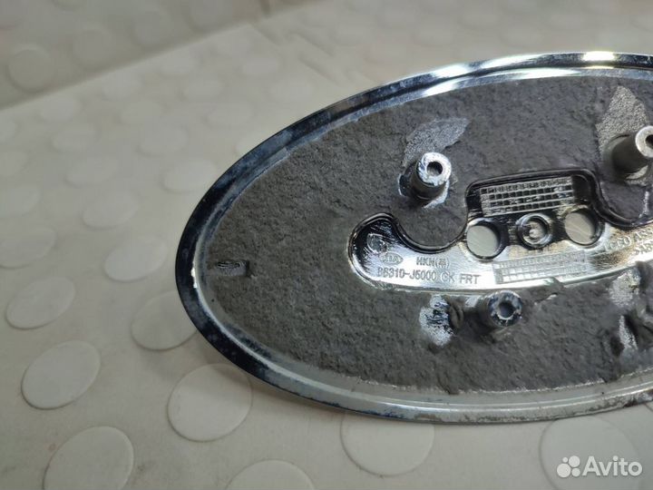 Эмблема передняя Kia Stinger CK 2017