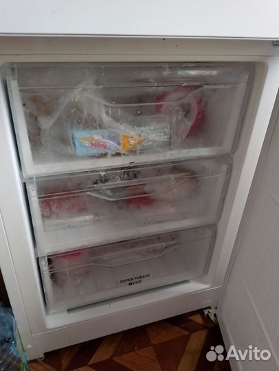 Холодильник Indesit