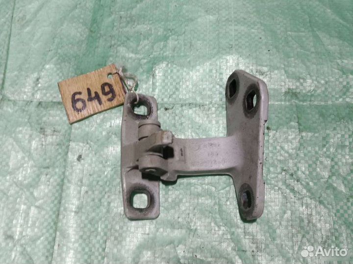 Петля багажника левая Bmw X5 E53 внедорожник 4.4I