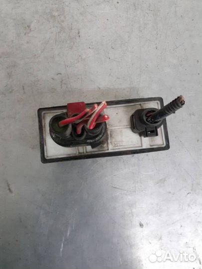 Реле электровентилятора Skoda Octavia (A4) рест