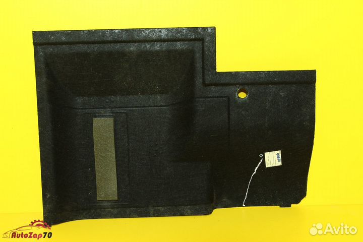 Volvo FM Обшивка кабины задняя левая