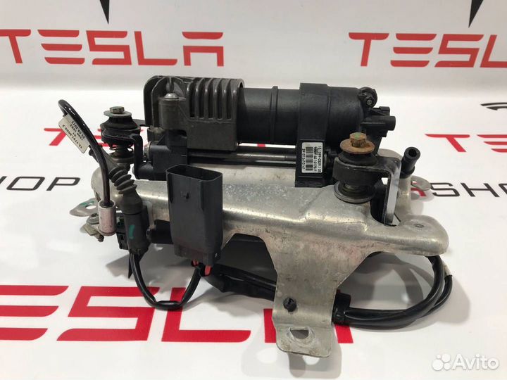 Компрессор пневмоподвески Tesla Model S 2013