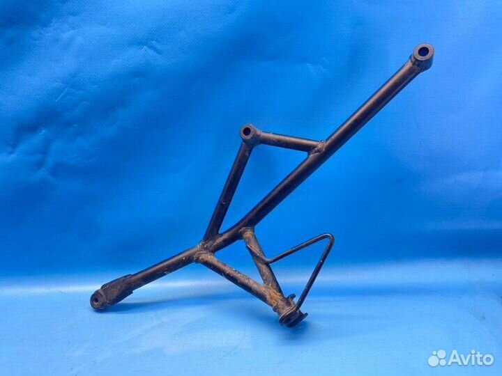 Кронштейн подножки правый Kawasaki Versys650 2007