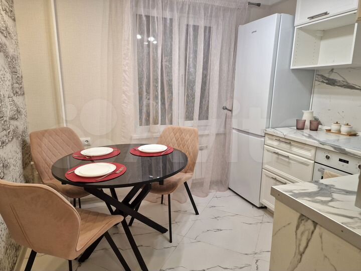 2-к. квартира, 46,3 м², 1/10 эт.