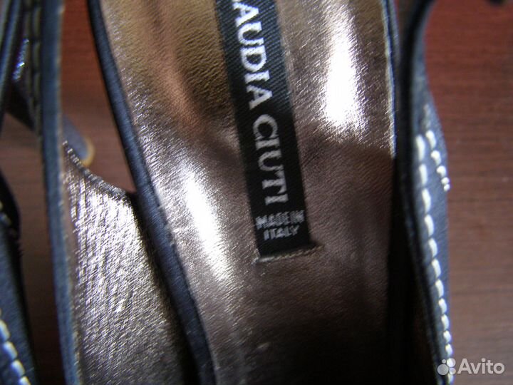 Claudia Ciuti модель Deanna