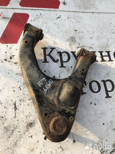 Рычаг задний верхний левый Nissan Pathfinder III