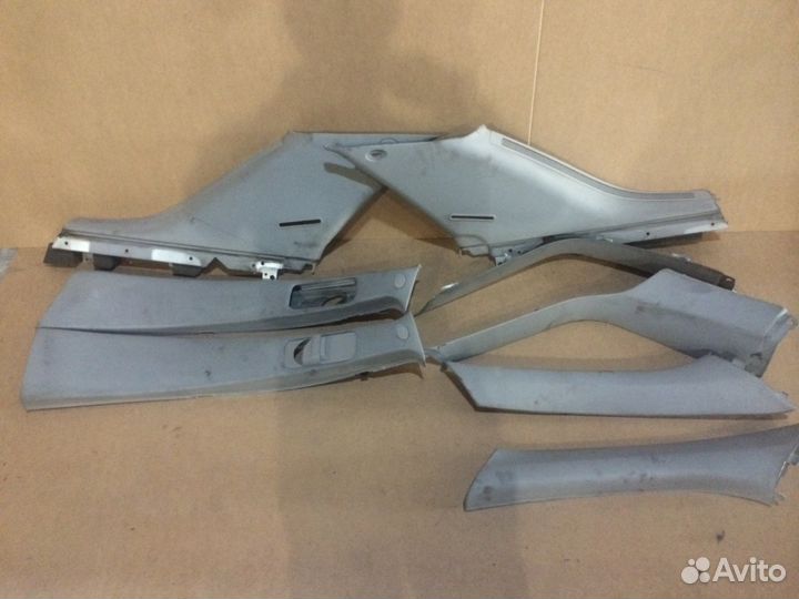 Обшивки стоек Mercedes ML W164