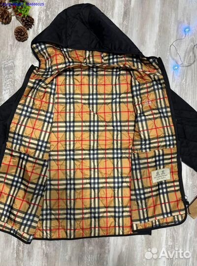 Burberry: классическая ветровка для вас