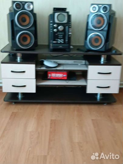 Музыкальный центр