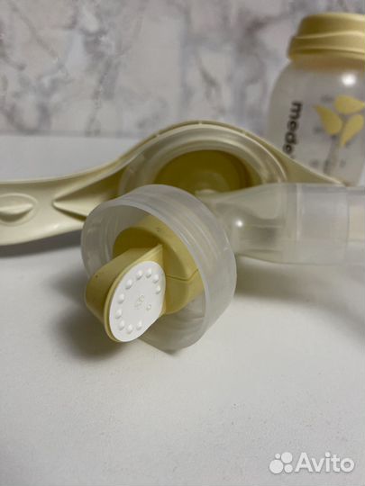 Молокоотсос medela ручной