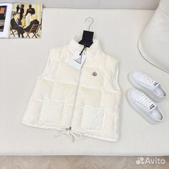 Теплая жилетка Moncler 2024