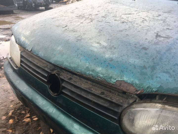 Капот Фольксваген Гольф 3 1997
