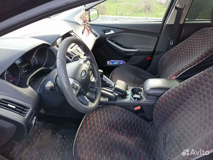 Ford Focus 1.6 МТ, 2014, 133 000 км