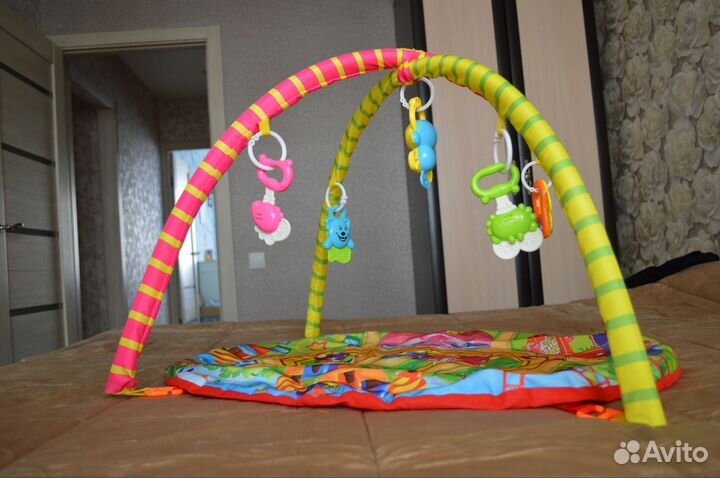 Развивающий коврик для самых маленьких