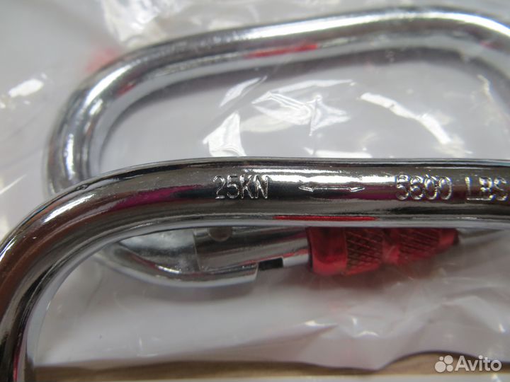 Карабин из стали