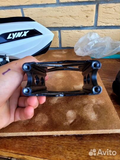 Подставка руля от снегохода BRP