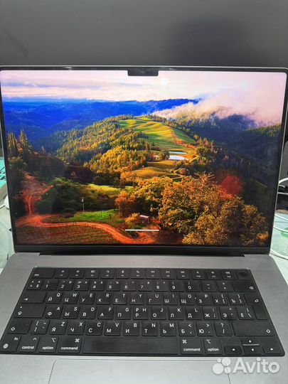 Macbook pro 16 M1 pro