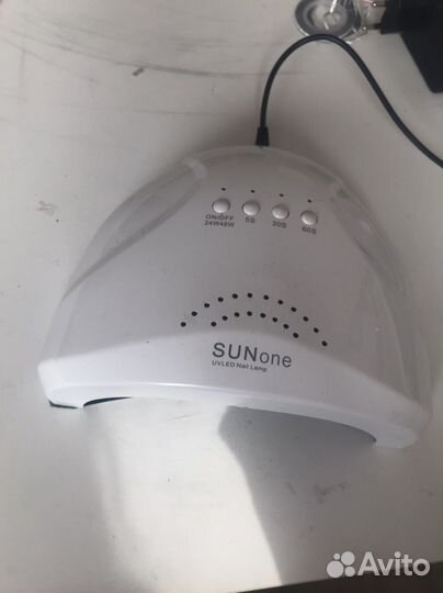 Маникюрная лампа