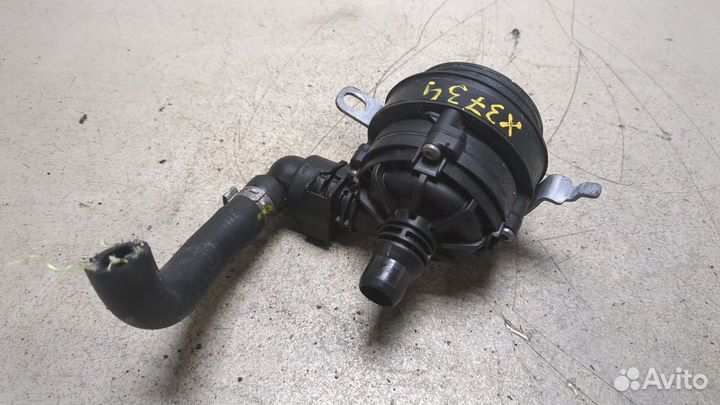 Насос водяной BMW 4 G22, G23, G26 2020, 2022