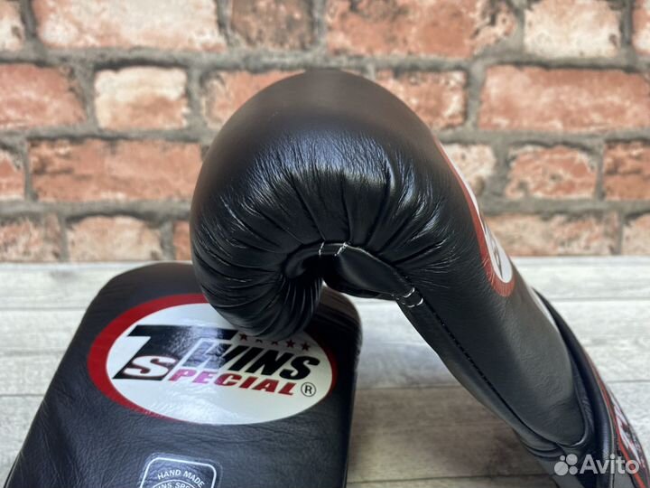 Снарядные перчатки Twins Black на липучках