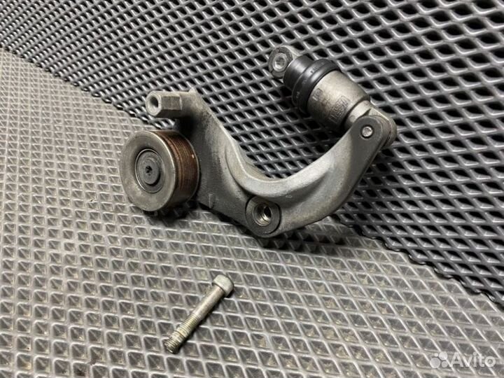 Натяжитель ремня генератора Honda Civic FD(4Д)