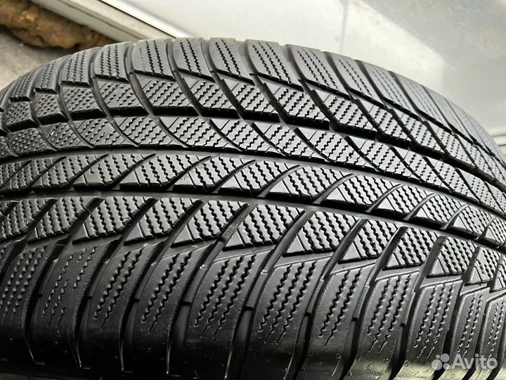 Bridgestone Blizzak LM-001 245/50 R19