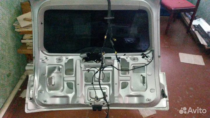 5-я дверь (задняя - багажник) C-Max