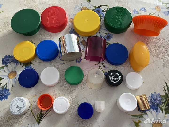 Крышки,Шапки желудей, шишки, ракушки, хризантема