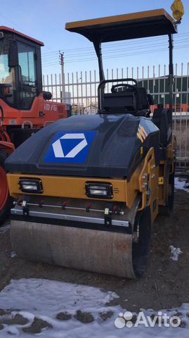 Дорожный каток XCMG XMR303, 2022