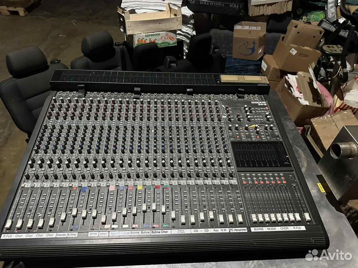 Микшерный пульт