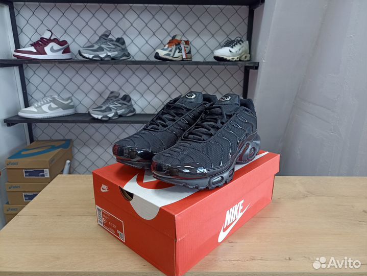 Мужские кроссовки Nike Air Max Plus (р 43)