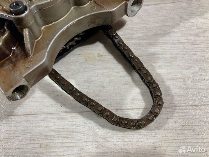 Масляный насос Volkswagen Polo 2010