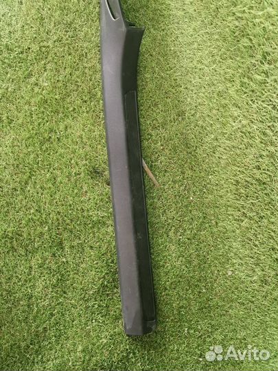 Накладка на порог левая Volkswagen Passat B6