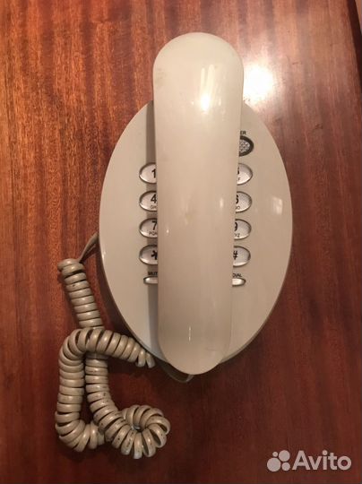 Телефон