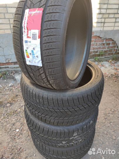 Fronway IceMaster II 285/40 R21 109H