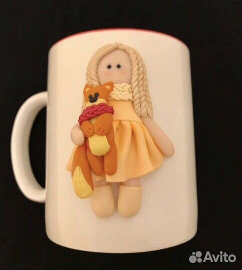 Кружка с декором из полимерной глины