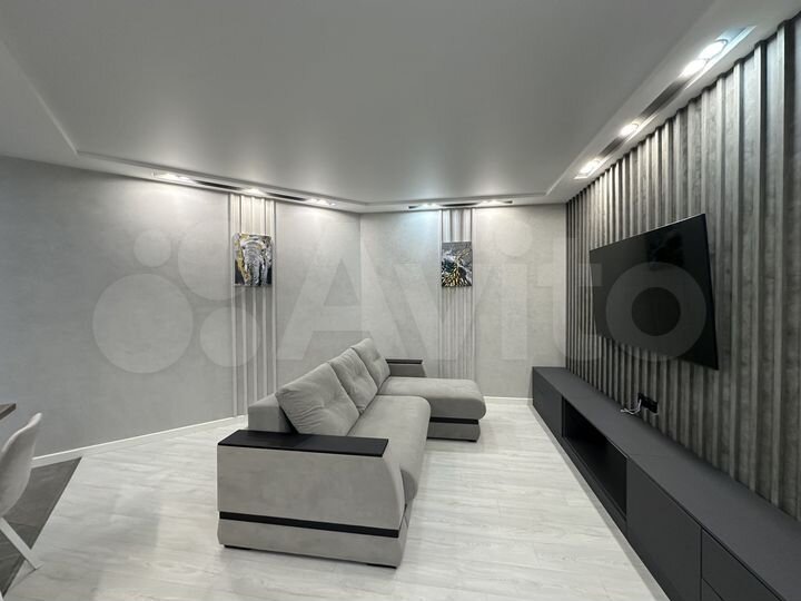 2-к. квартира, 70 м², 6/18 эт.