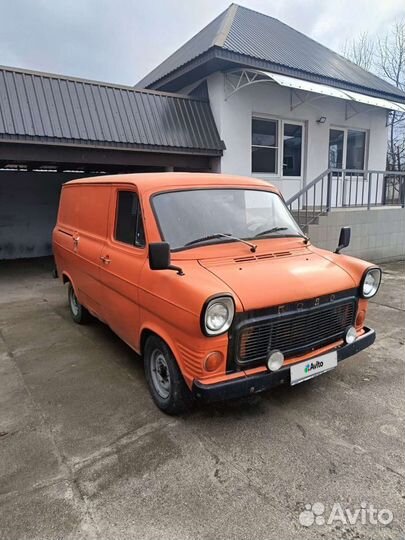 Ford Transit цельнометаллический, 1974