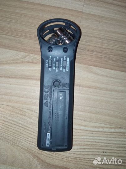 Рекордер zoom h1