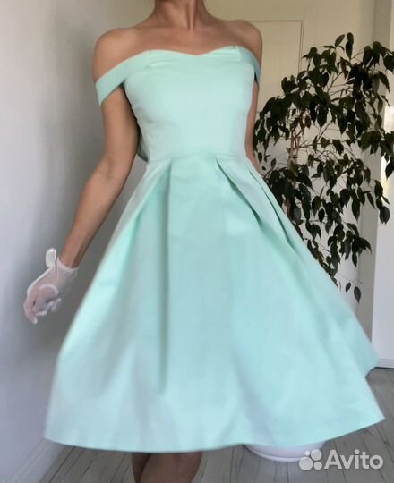 Платье нарядное пышное