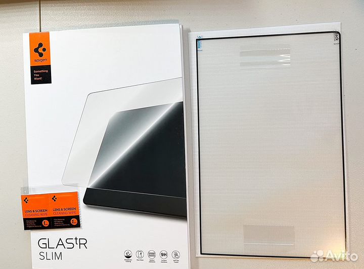 Защитное стекло Spigen д/ Macbook Pro 14