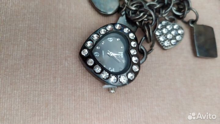 Продам новые часы